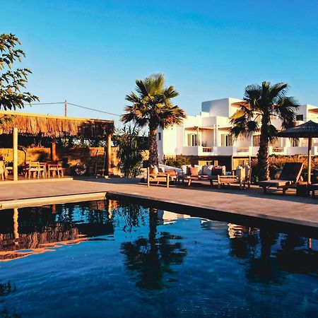 Seesoo Paros Beachfront Resort (Adults Only) Pounda エクステリア 写真