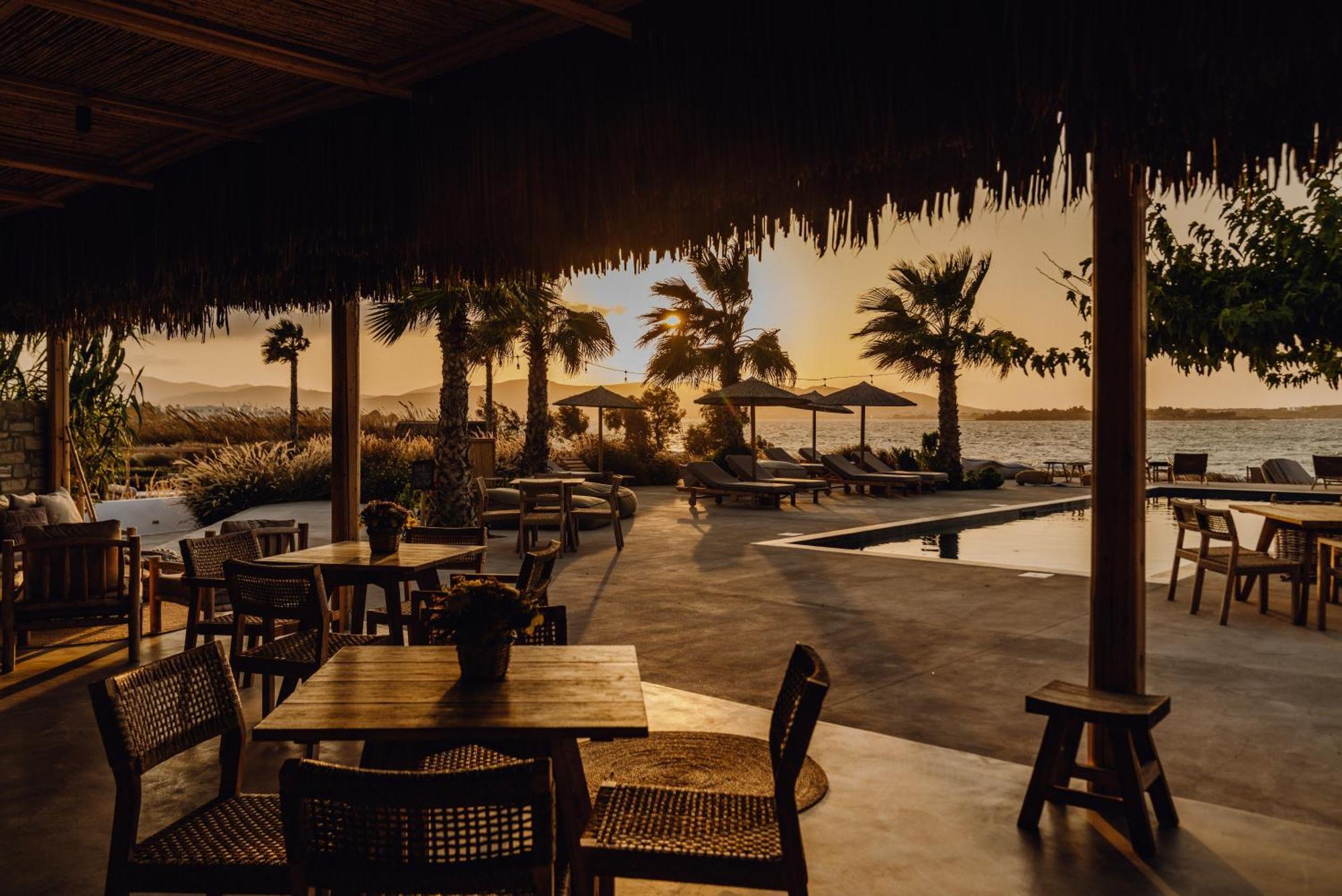 Seesoo Paros Beachfront Resort (Adults Only) Pounda エクステリア 写真