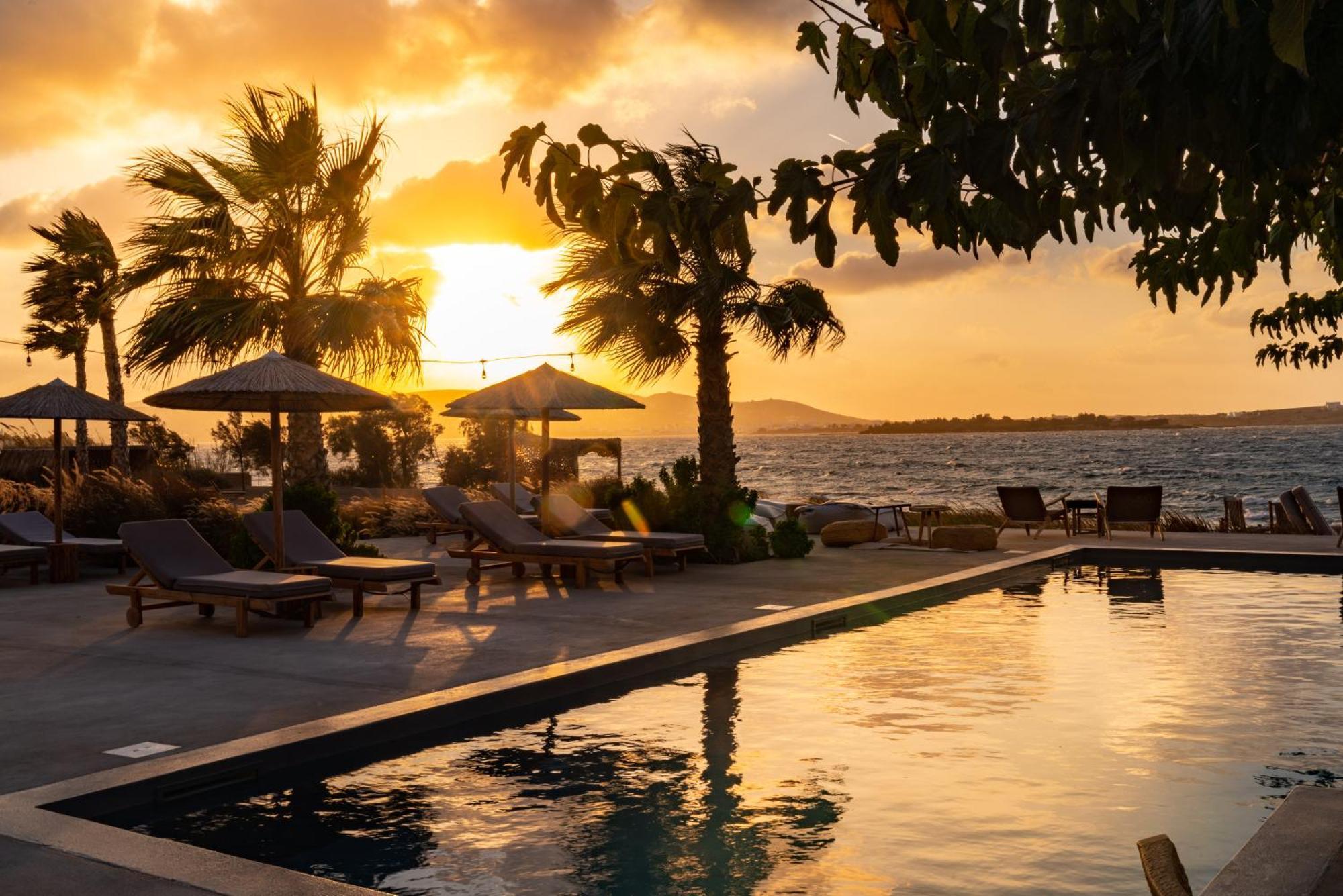 Seesoo Paros Beachfront Resort (Adults Only) Pounda エクステリア 写真